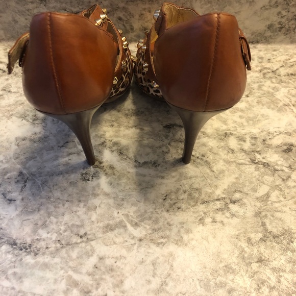 Michael Kors Shoes - Picture 5 of 9